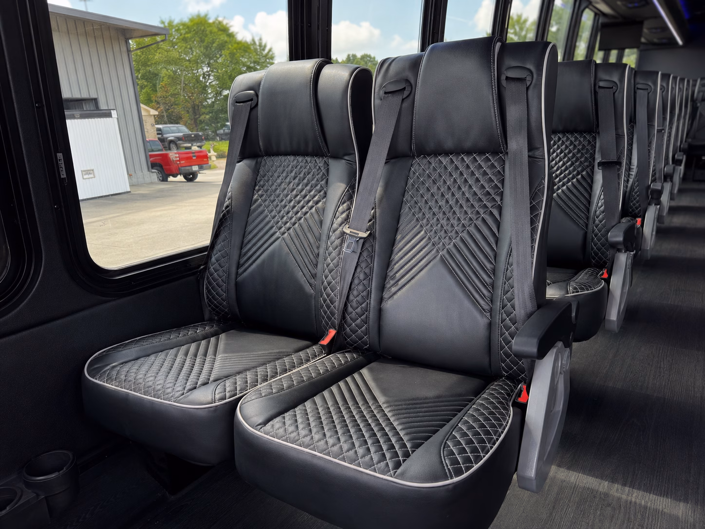 buses for destination weddings near three rivers and sequoia national park