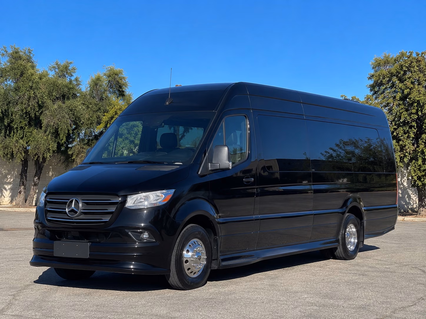transportation serving visalia and nearby cities